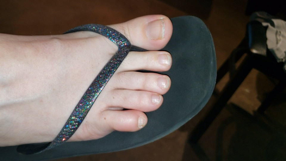 Slone Naked Toes Tease